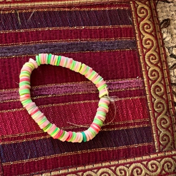 Bracelet - Picture 1 of 3